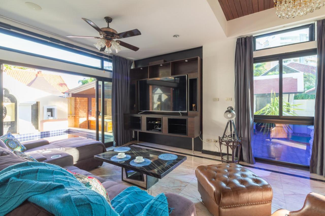 Villa Thabali Oasis:3bhk Private Pool + Sauna